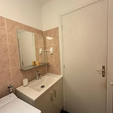 Апартаменты Le Saint Charles, 2 Prs, 300m Plages Антиб